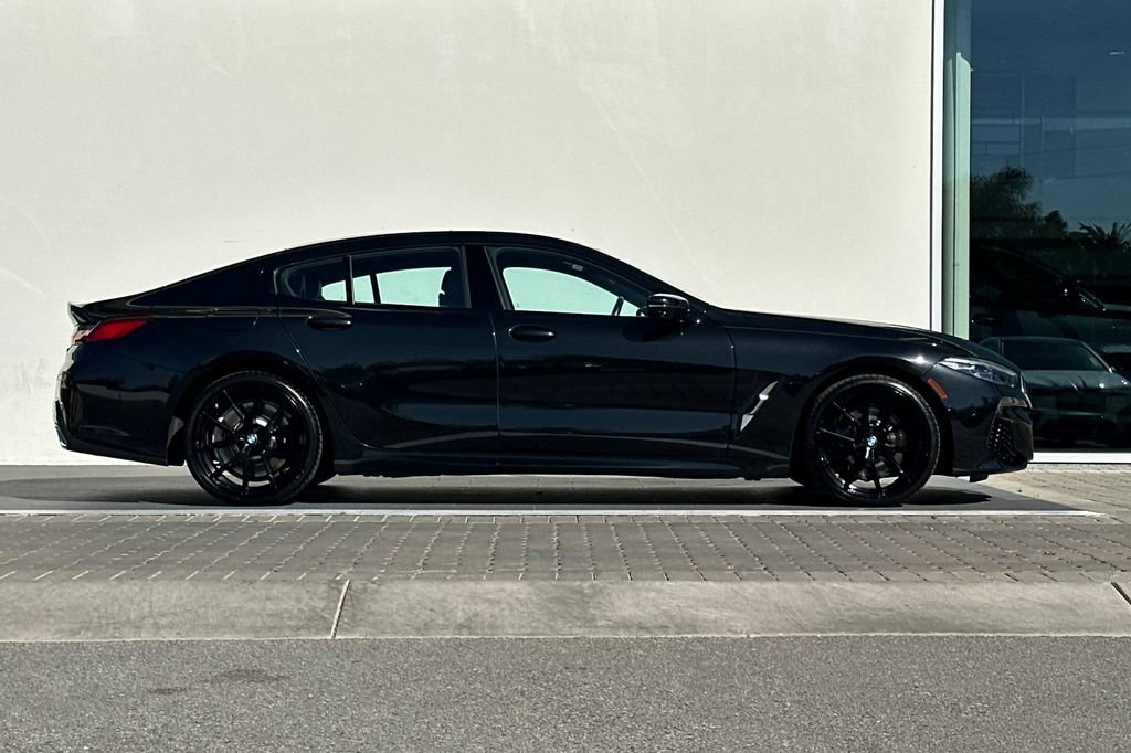 bmw 8 series 2022 WBAGV4C02NCJ99073 image bmw 8 series 2022 WBAGV4C02NCJ99073 image